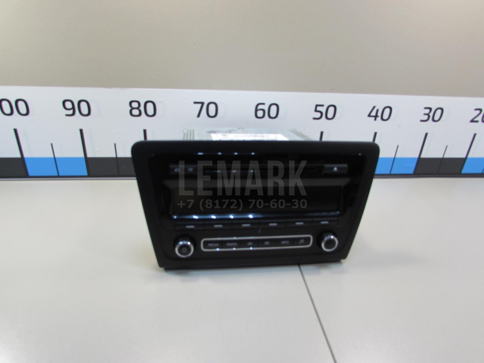 Магнитола 5J0035161E VAG