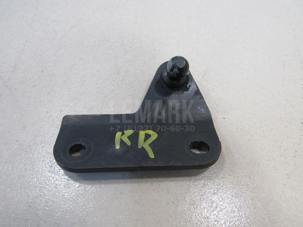 Крепеж газового упора 817824Z550 Hyundai-Kia