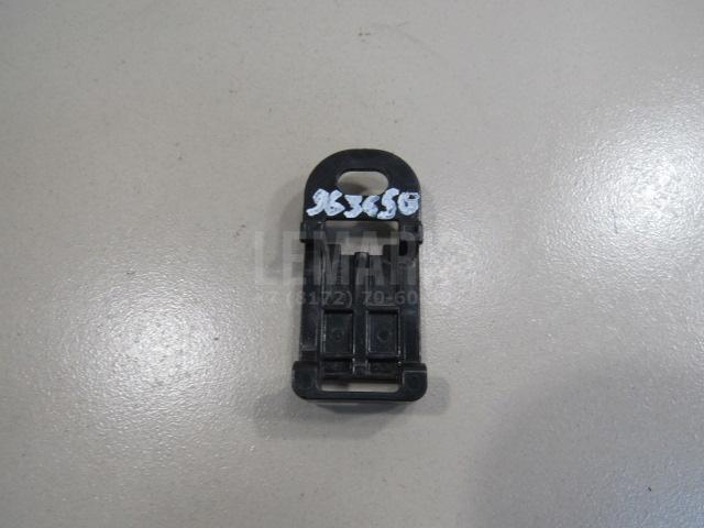 Кронштейн датчика парковки 8934833090 Toyota