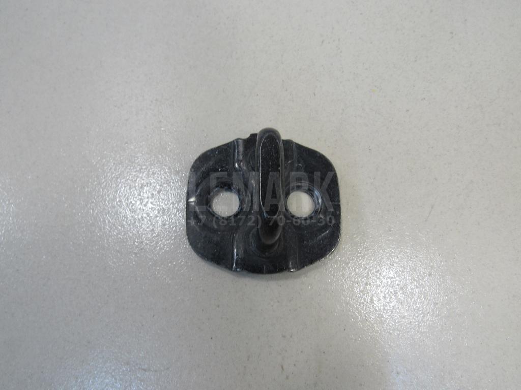 Ответная часть замка двери 80570AA20A Nissan