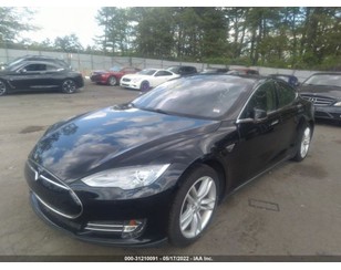 Tesla Model S 2012>