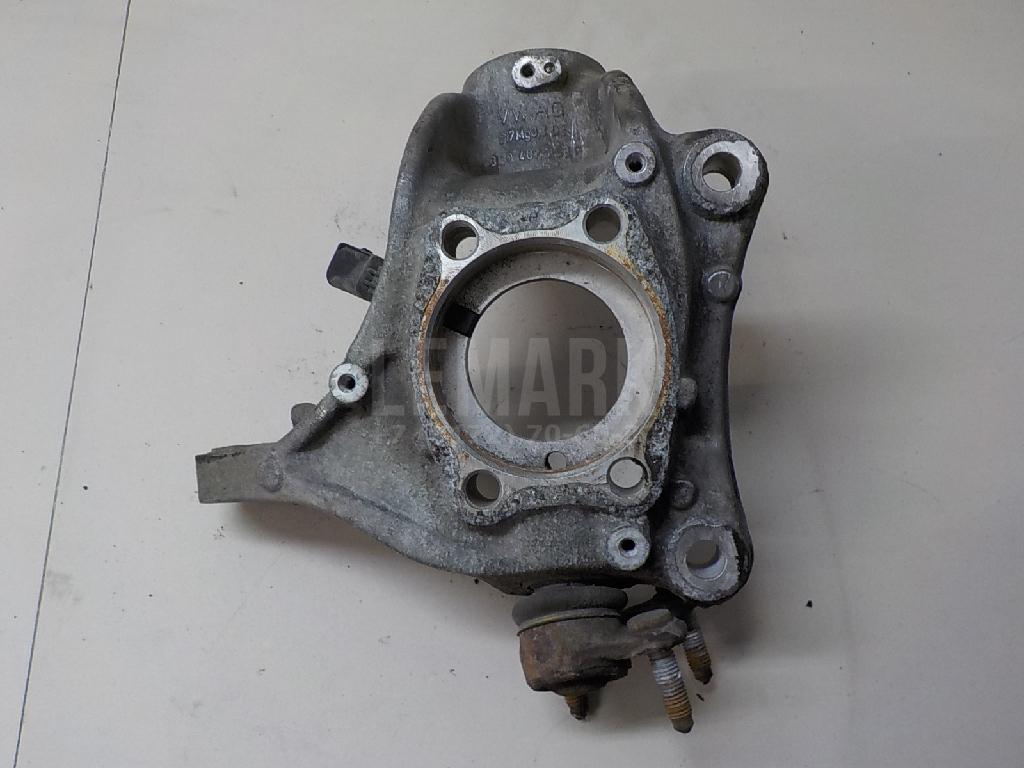 Кулак поворотный передний правый 3C0407258F VAG