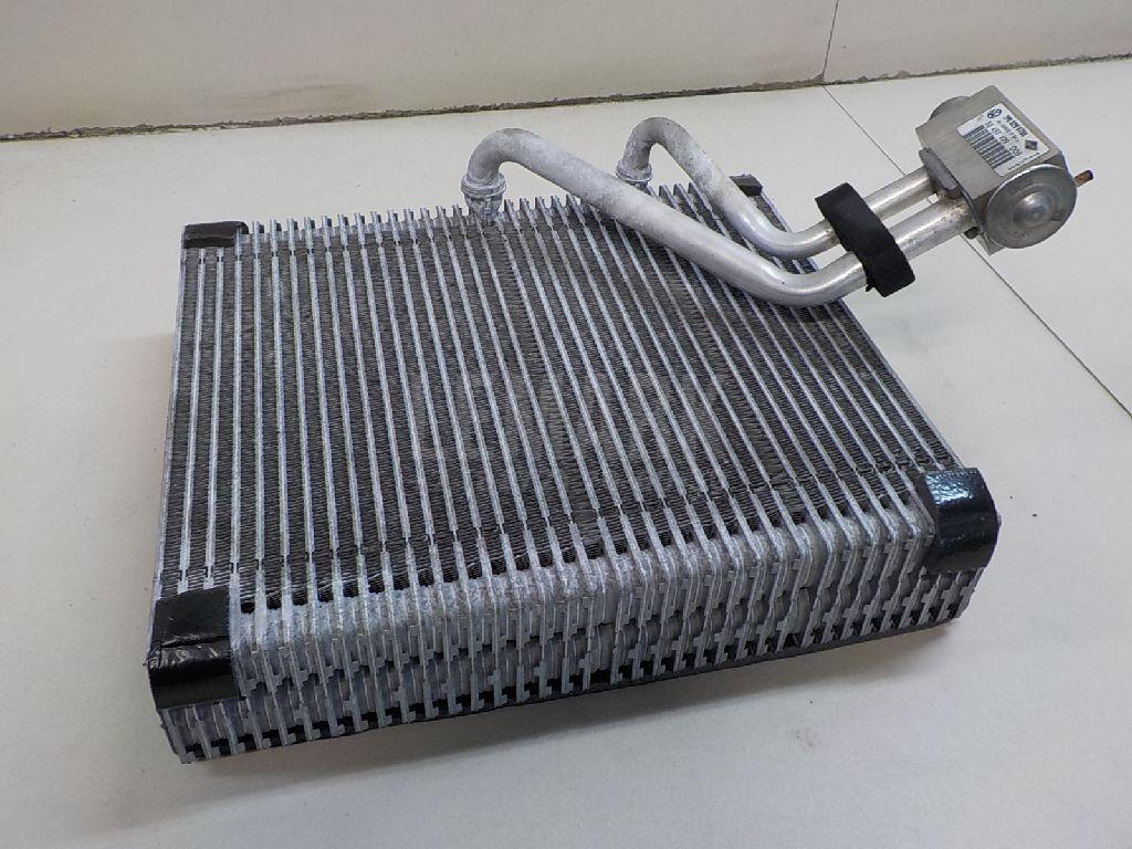 Испаритель кондиционера 7P0820101B VAG