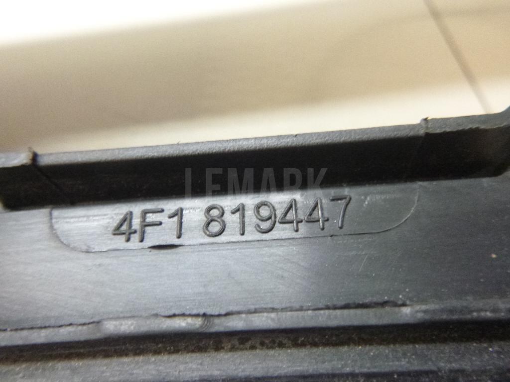 Решетка стеклооч. (планка под лобовое стекло) для  Audi A2 [8Z0] 2000-2005