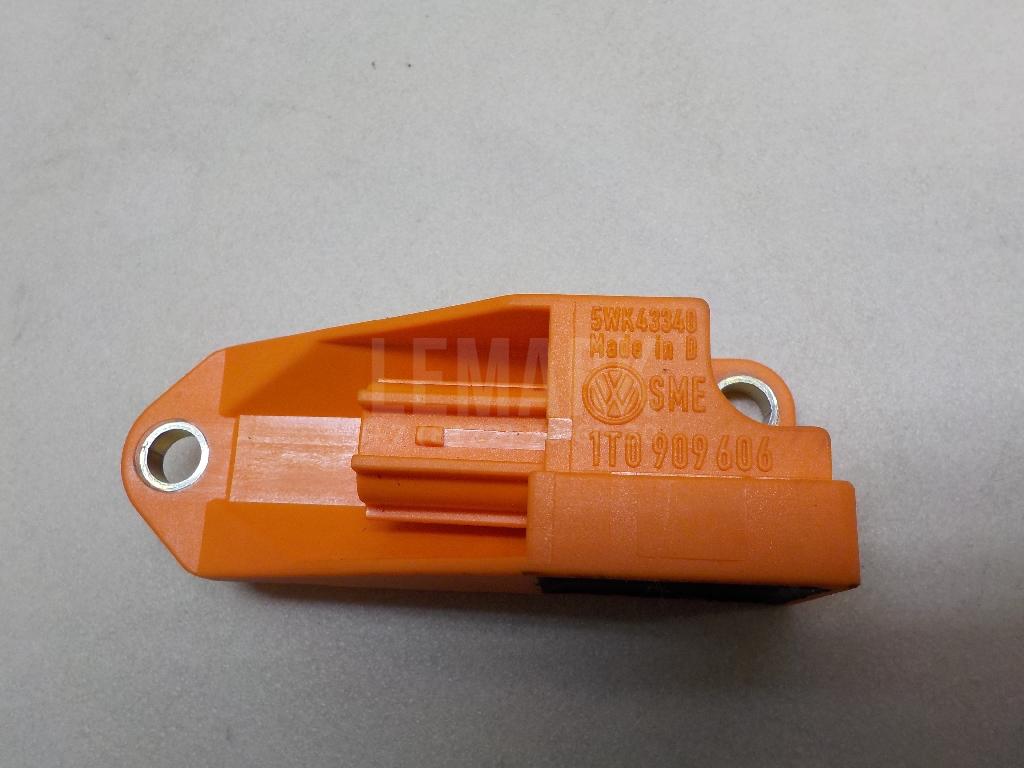 Датчик AIR BAG 1T0909606 VAG