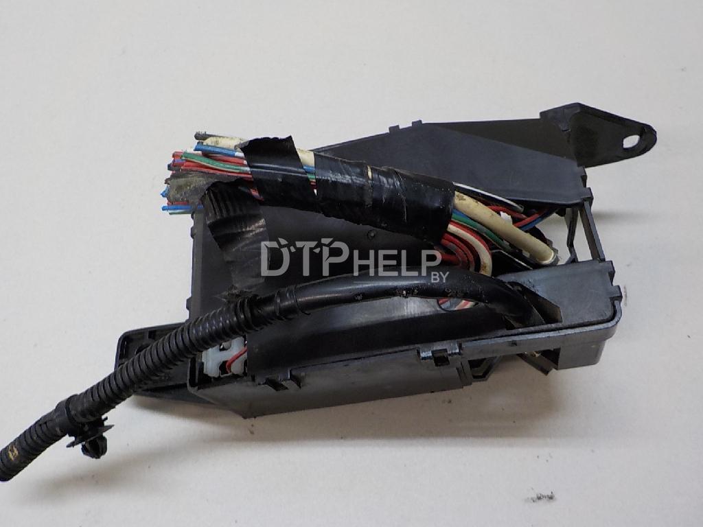 Фото Блок предохранителей для Mitsubishi Pajero/Montero Sport (K9)  1998