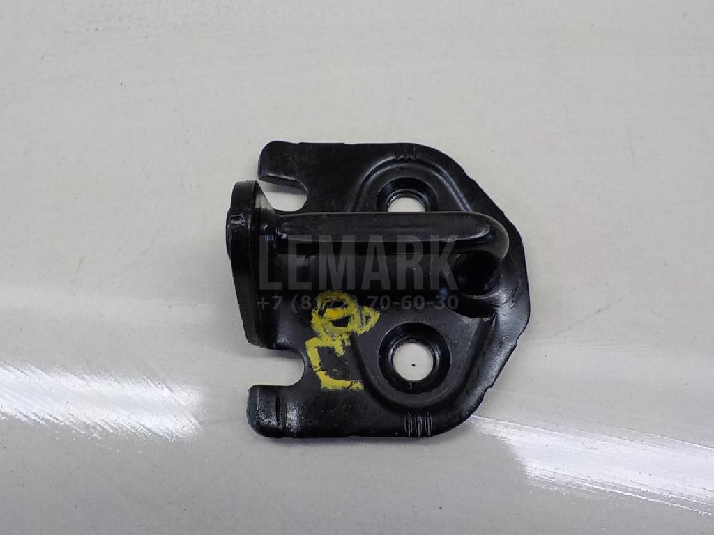 Ответная часть замка двери LR000565 Land Rover