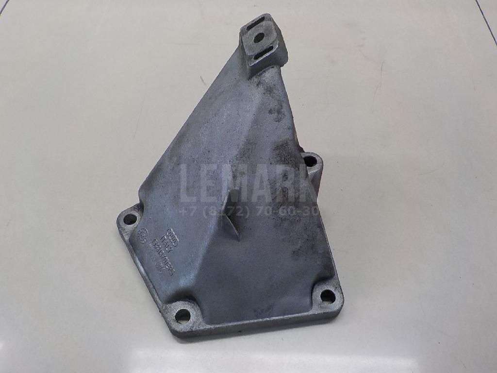 Кронштейн двигателя левый 4B0199305A VAG