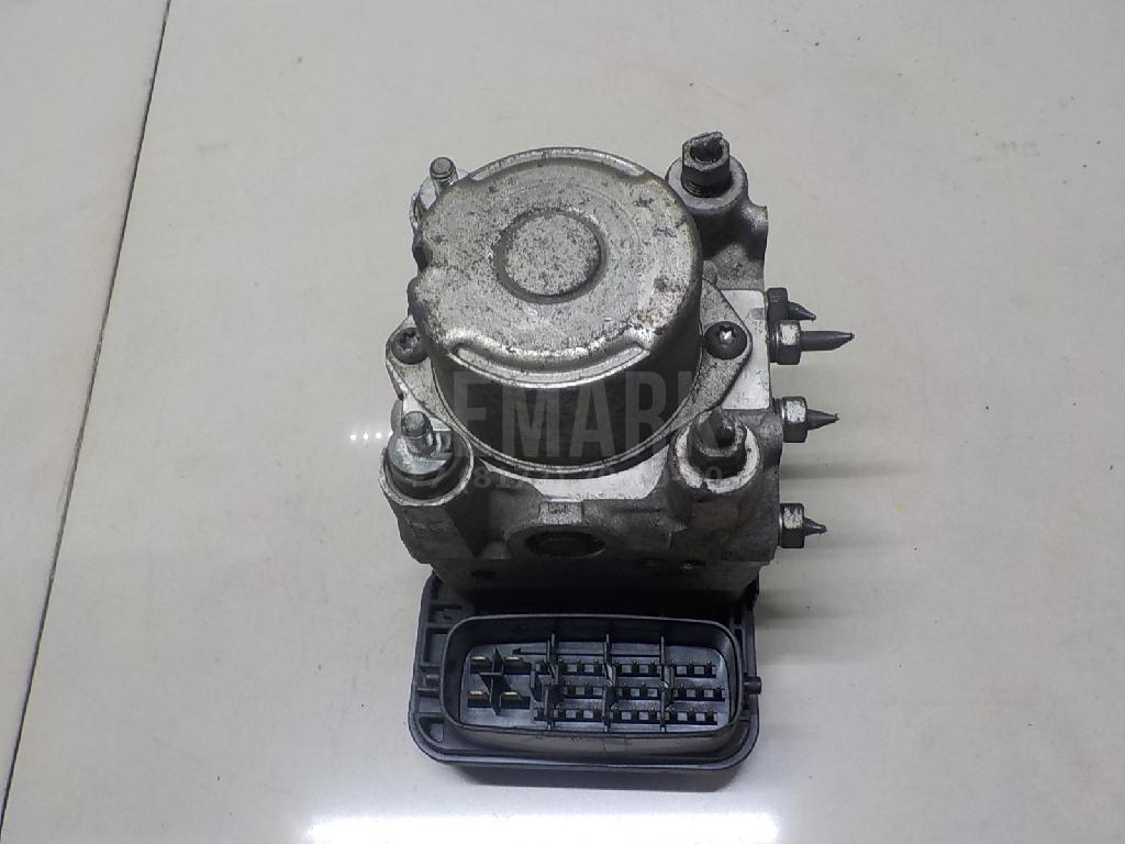 Блок ABS (насос) 4405042180 Toyota