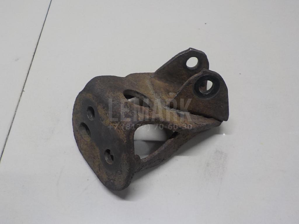 Кронштейн амортизатора левый 4850642010 Toyota