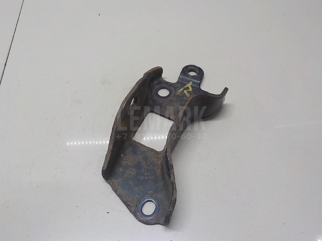 Кронштейн заднего рычага 4871742010 Toyota