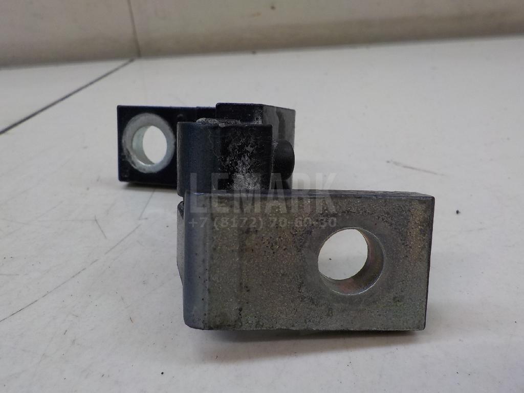 Петля двери для  BMW X3 E83 2004-2010