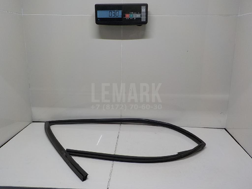 Уплотнитель стекла двери 803304EA0A Nissan
