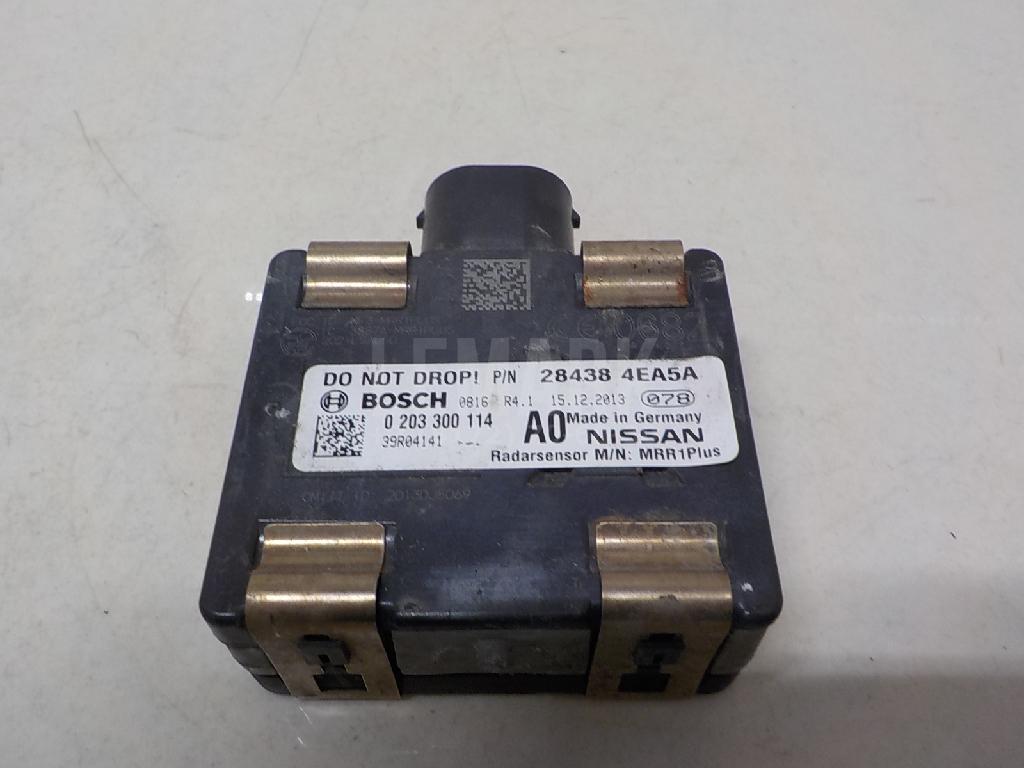 Датчик системы контроля дистанции 284384EA5A Nissan