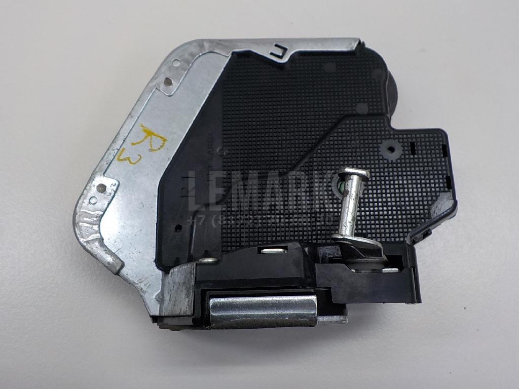 Замок двери задней правой 6905042030 Toyota