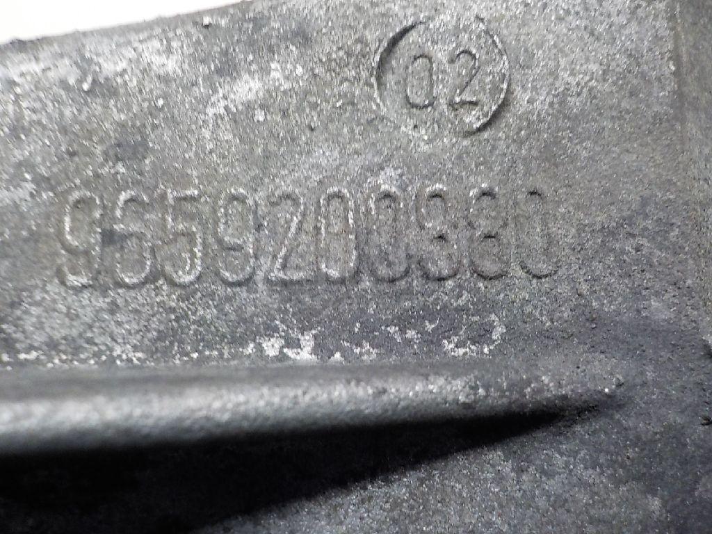 Кронштейн генератора для  Citroen C4 2004-2011