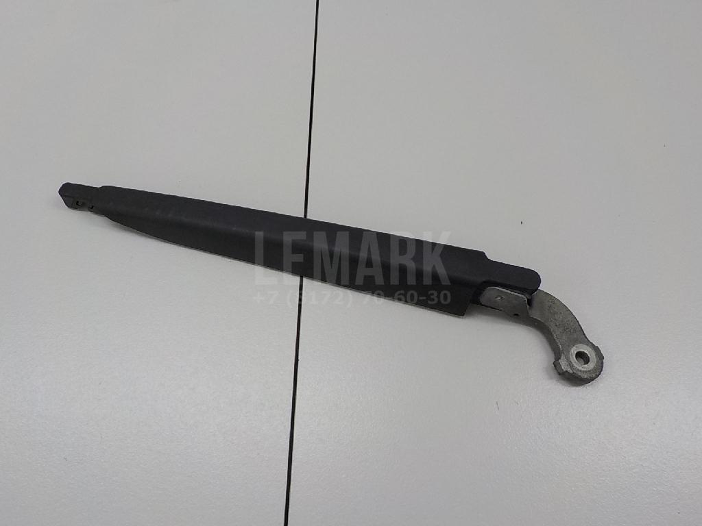 Поводок стеклоочистителя заднего