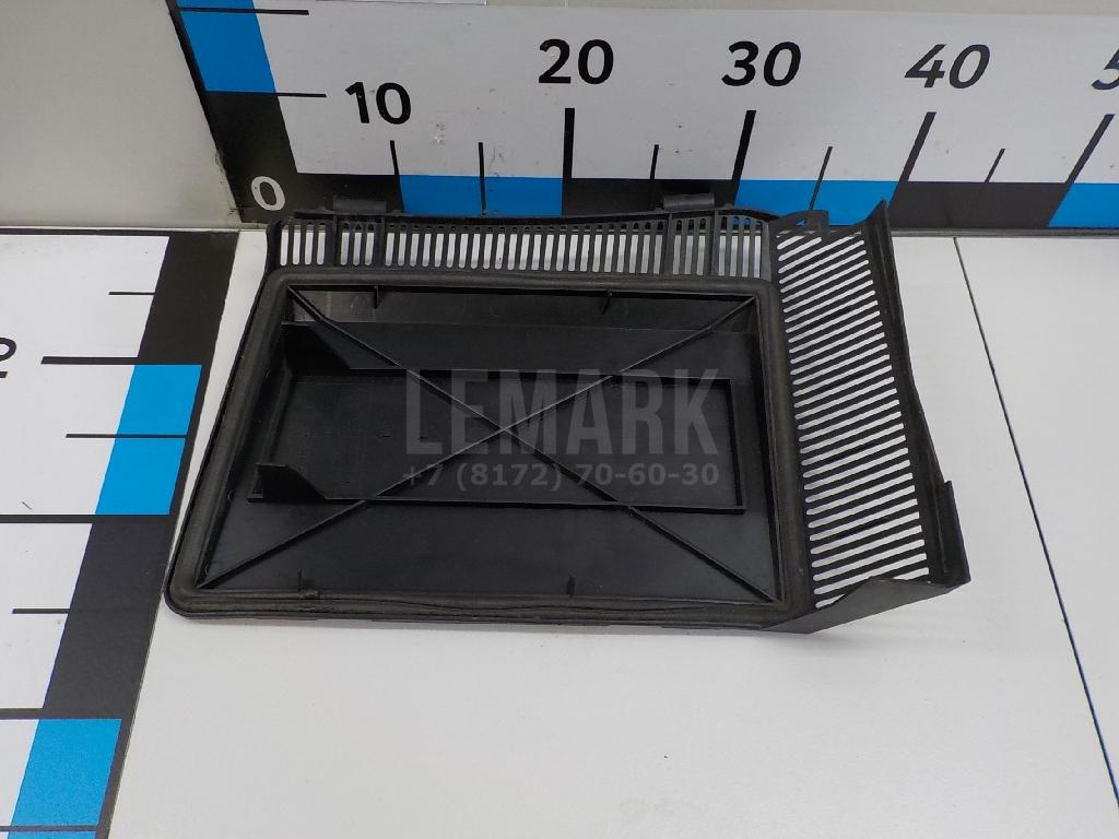 Крышка салонного фильтра для  BMW 2-serie F22/F23/F87 2013-2020
