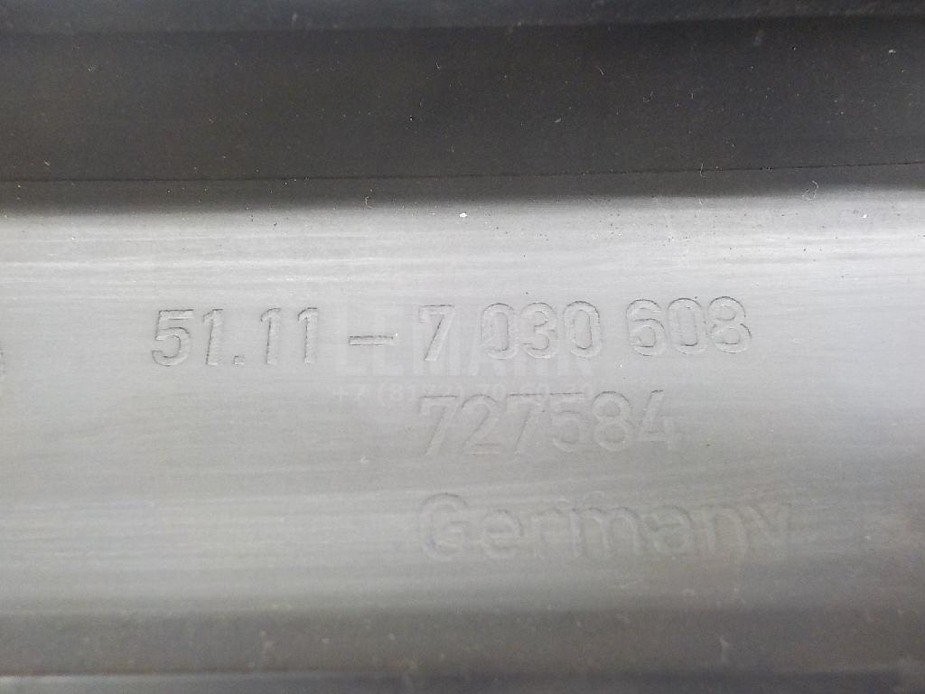 Накладка переднего бампера правая для  BMW 5-serie G30/G31/F90 2017-2023