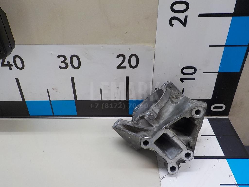 Корпус насоса водяного (помпы) 210136N200 Renault
