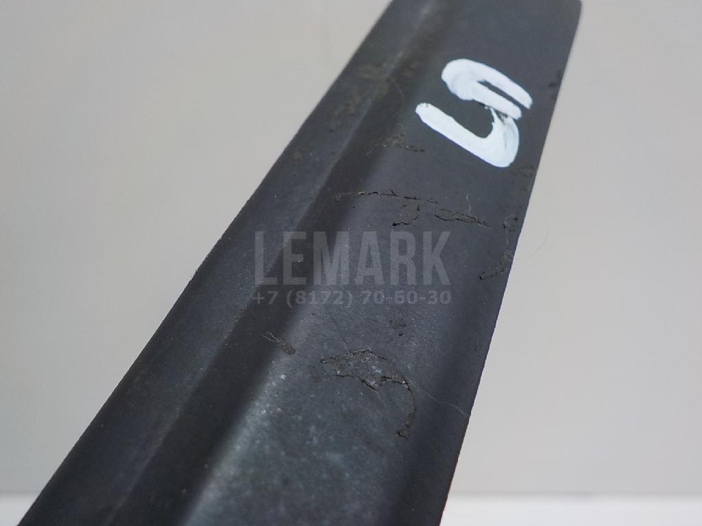 Накладка стекла переднего левого для  BMW 3-serie F30/F31/F80 2011-2020