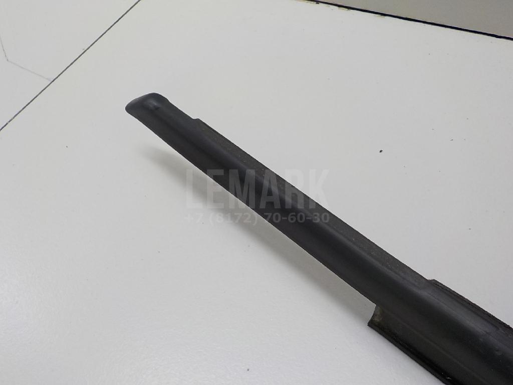 Накладка стекла переднего левого для  BMW 7-serie E65/E66 2001-2008