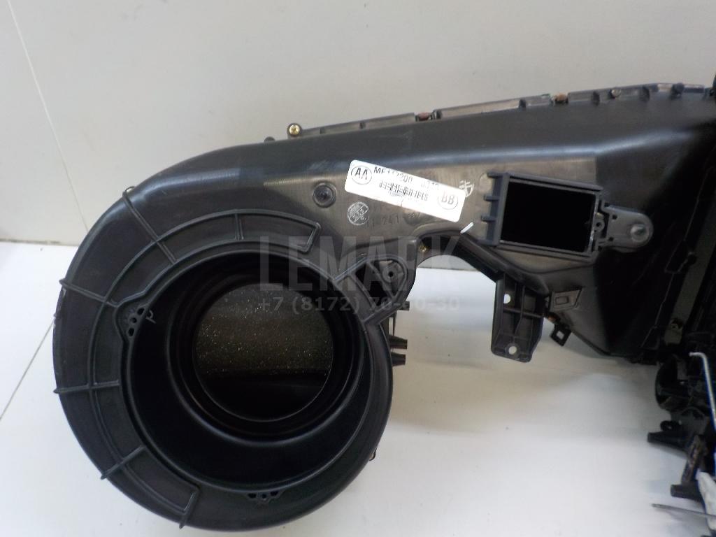 Корпус отопителя для  BMW 5-serie E60/E61 2003-2009