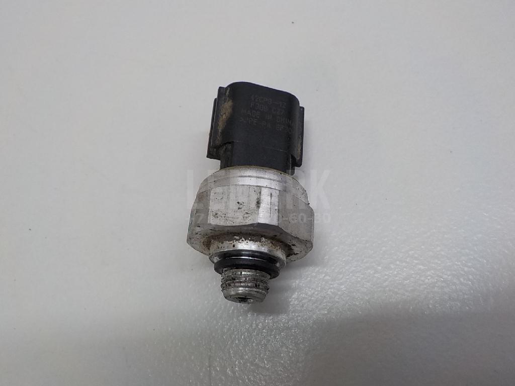 Датчик кондиционера 977211G000 Hyundai-Kia