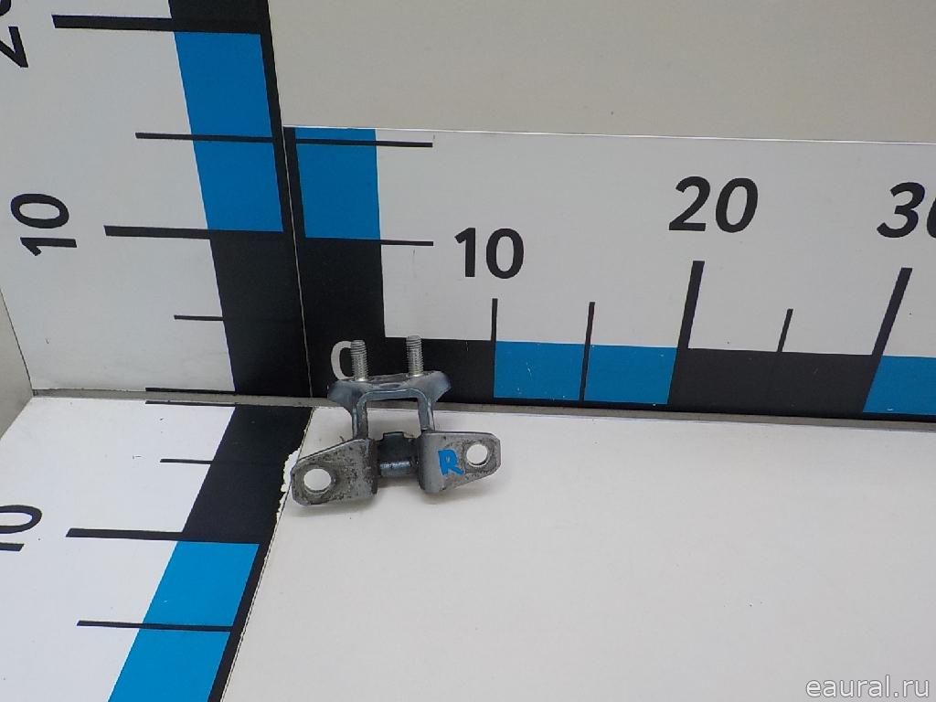 Петля двери задней правой верхняя