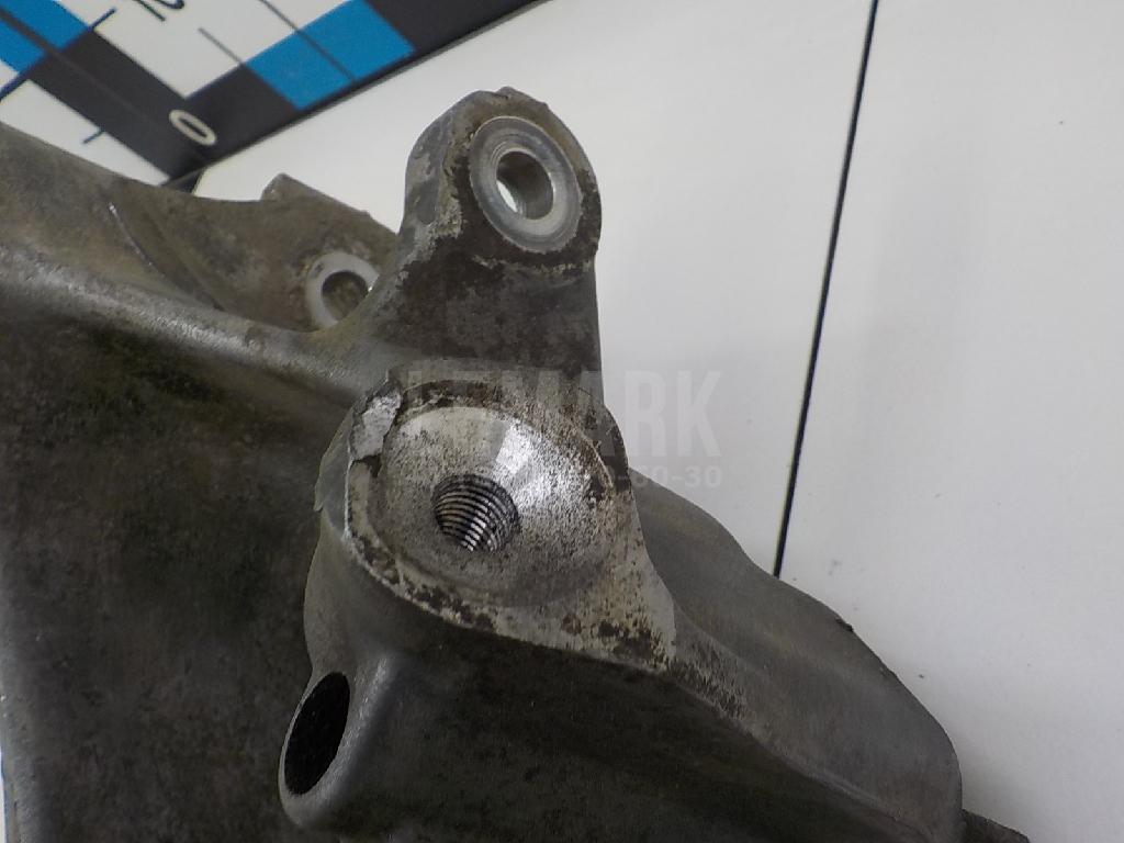 Кулак поворотный задний левый для  Brilliance M2 2006-2012