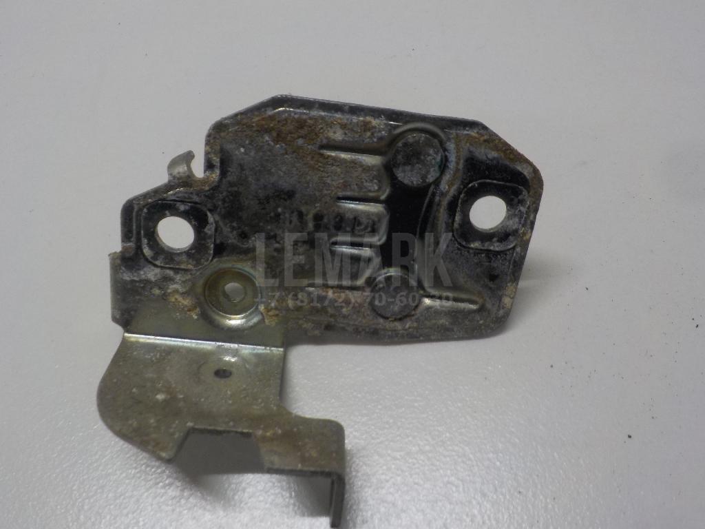Ответная часть замка багажника 1U6827511 VAG