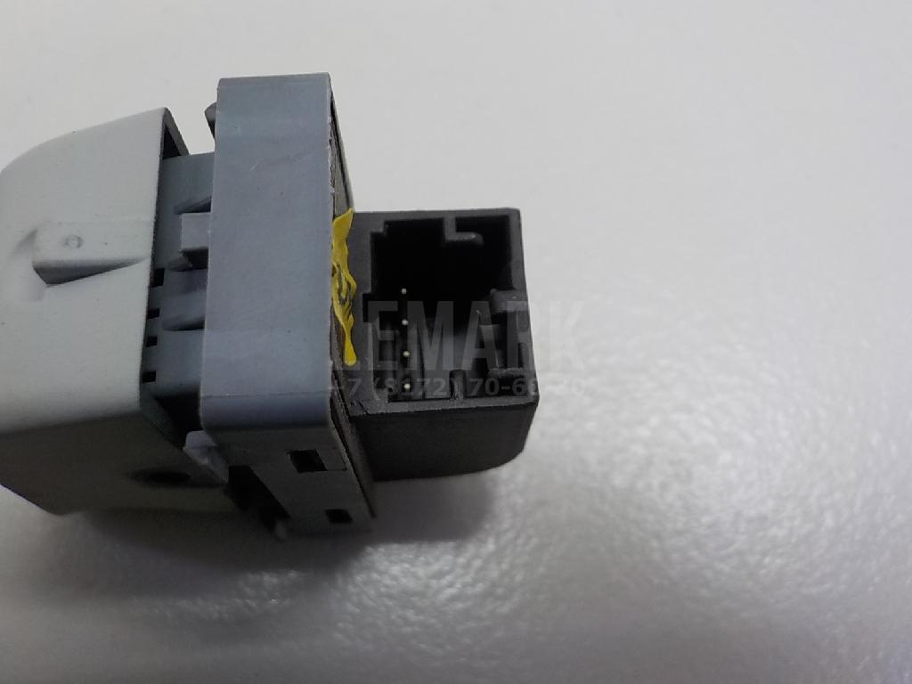 Кнопка люка для  Audi A3 [8P1] 2003-2013