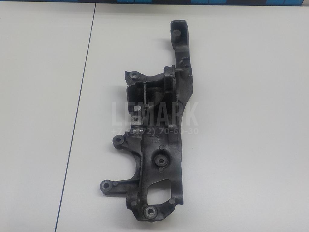 Кронштейн генератора 1699676 Ford