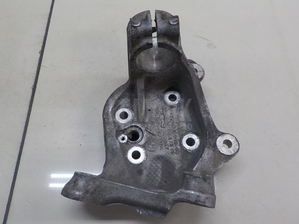 Кулак поворотный передний правый для  Audi 80/90 [B3] 1986-1991