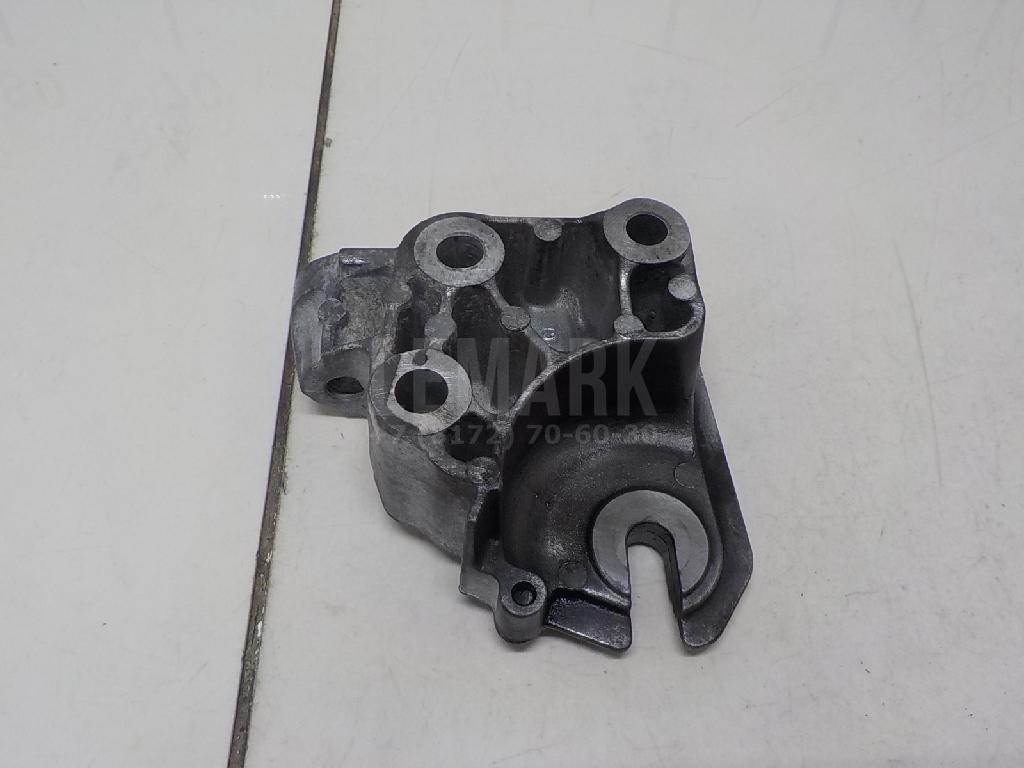 Кронштейн двигателя правый 1367040 Ford