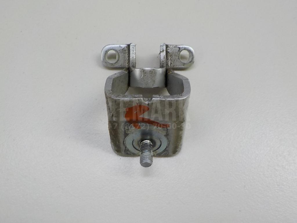Петля двери багажника 5K6827301A VAG