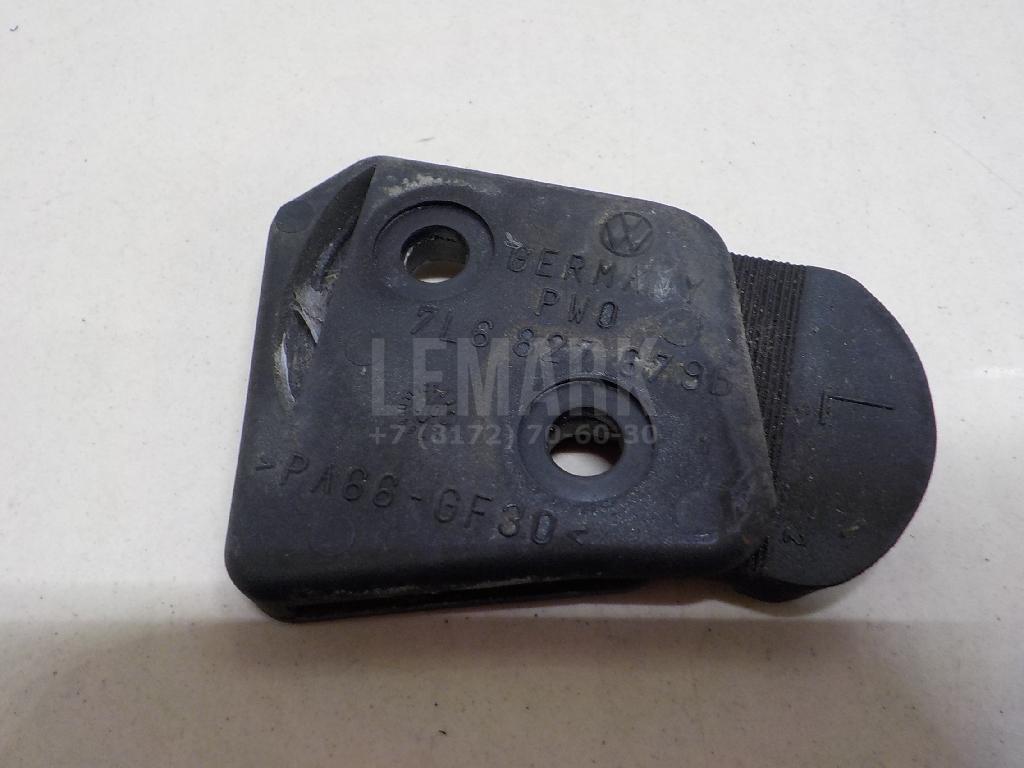 Направляющая двери багажника 7L6827679B VAG