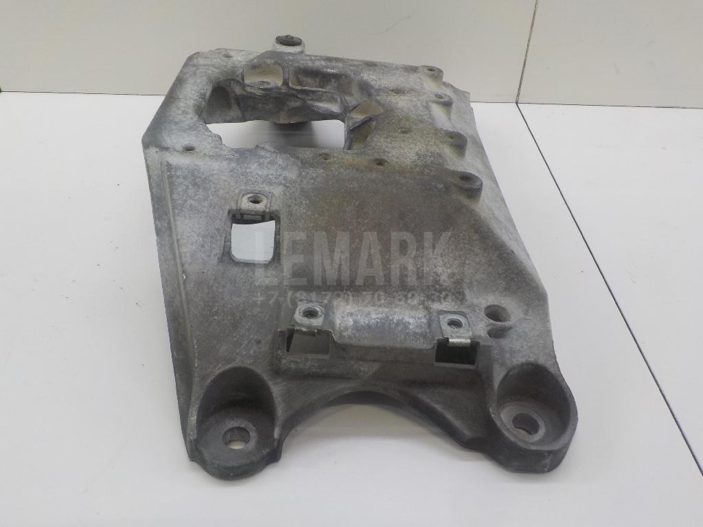 Кронштейн КПП для  BMW X1 F48 2014-2022