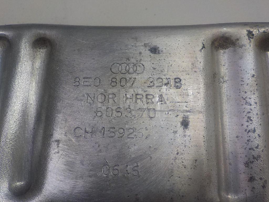 Кронштейн усилителя заднего бампера левый для  Audi A3 (8Y) 2020