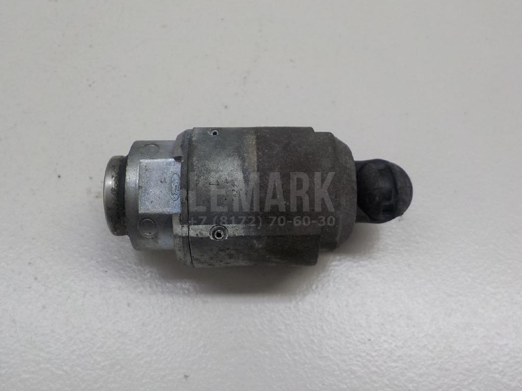 Тяга замка капота 1355231 Ford