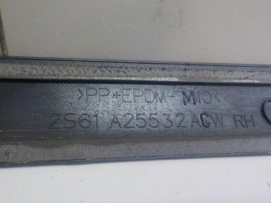 Молдинг задней правой двери для  Ford EcoSport 2012-2023