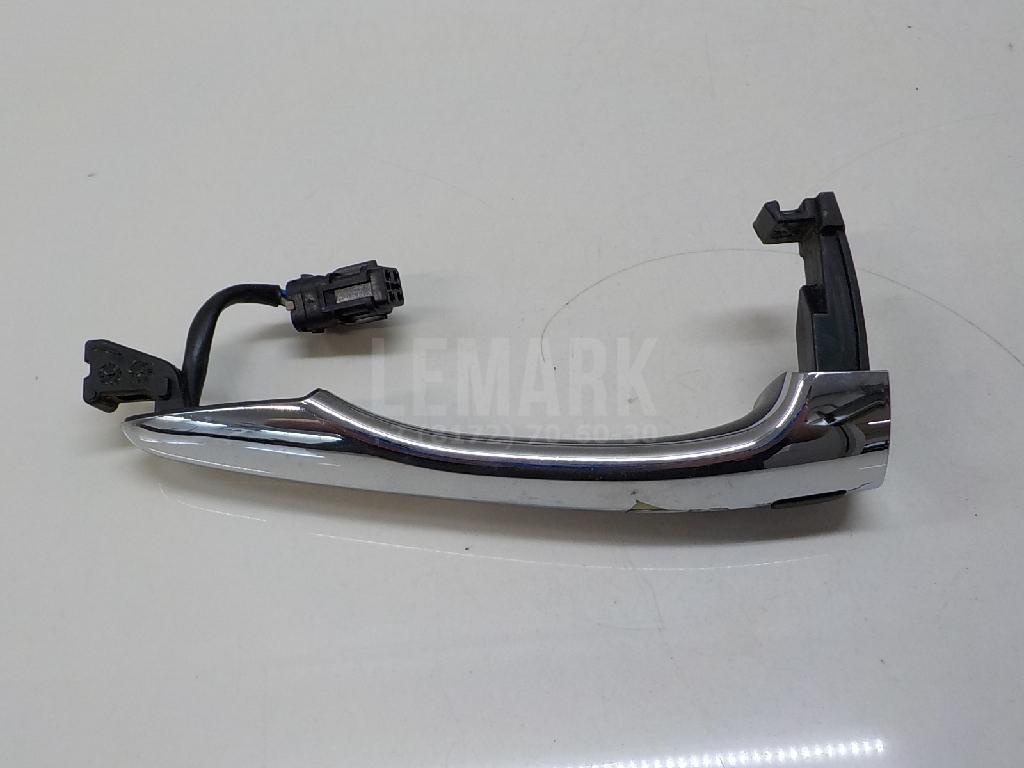 Ручка двери передней наружная правая 826613W710 Hyundai-Kia