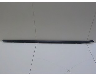 Накладка стекла переднего правого для Kia Ceed 2012-2018 БУ состояние удовлетворительное
