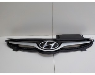 Решетка радиатора для Hyundai Elantra 2011-2016 б/у состояние хорошее