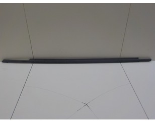 Накладка стекла переднего левого для Kia Venga 2010-2018 б/у состояние хорошее