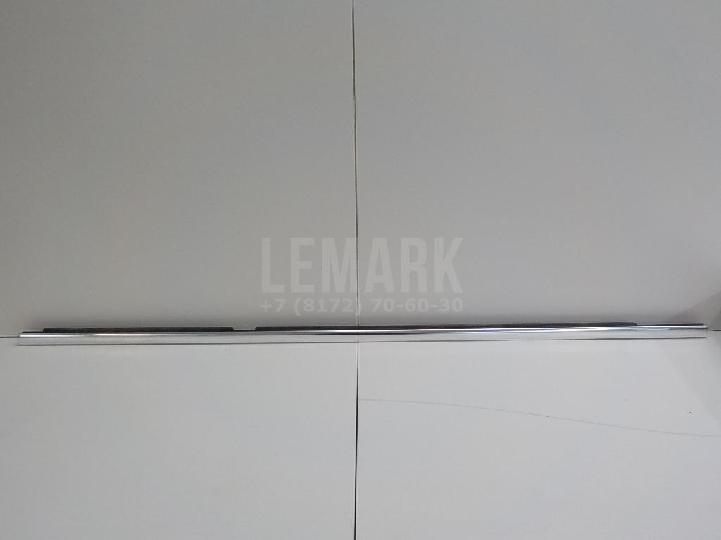 Накладка стекла заднего правого
