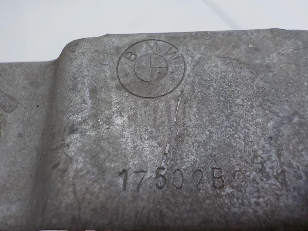 Крепеж для  Audi V8 1988-1994