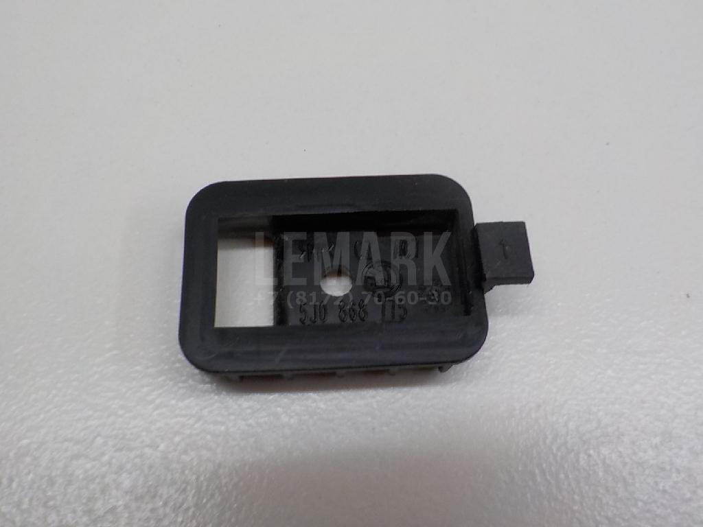 Кронштейн внутренней ручки 5J0868775 VAG