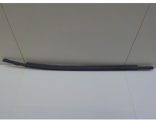 Накладка стекла заднего правого для Kia Venga 2010-2018 с разборки состояние хорошее