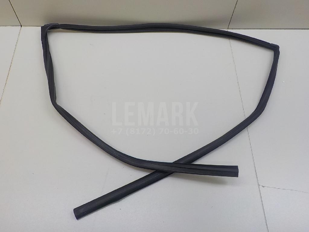 Уплотнитель стекла двери 6814242050 Toyota